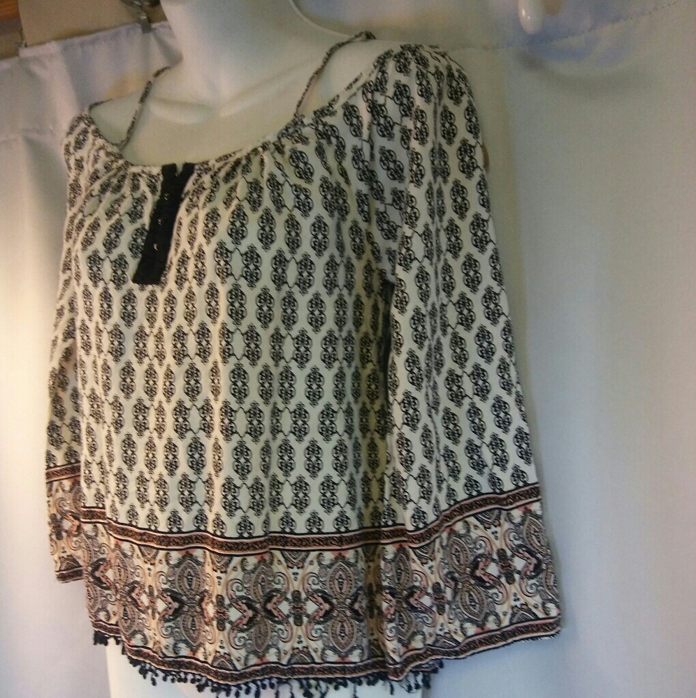 Full Tilt Boho Cold Shoulder Patterned Top, S - Picture 2 of 4